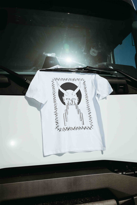 T-Shirt: 'Devil's Path'